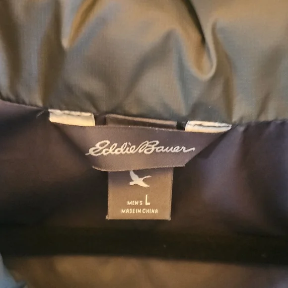 Eddie Bauer Green and Gray Quilted Puffer Vest - Picture 2 of 8